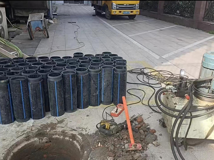 驻马店PE置换管厂家 DN315置换管 非开挖管短管置换